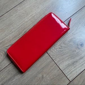 Red Clutch